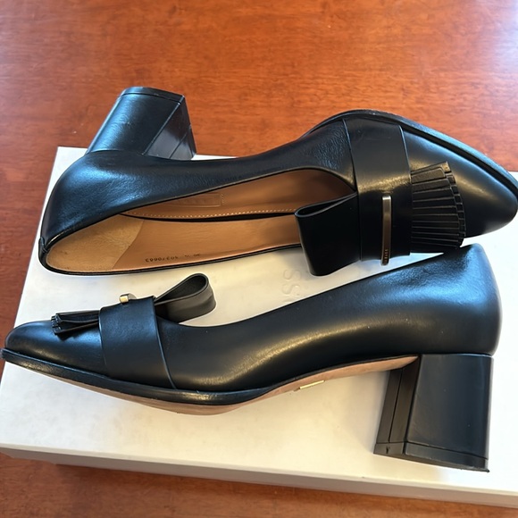 HUGO BOSS Leather Pumps size 36.5 (US 6.5) - Picture 10 of 11